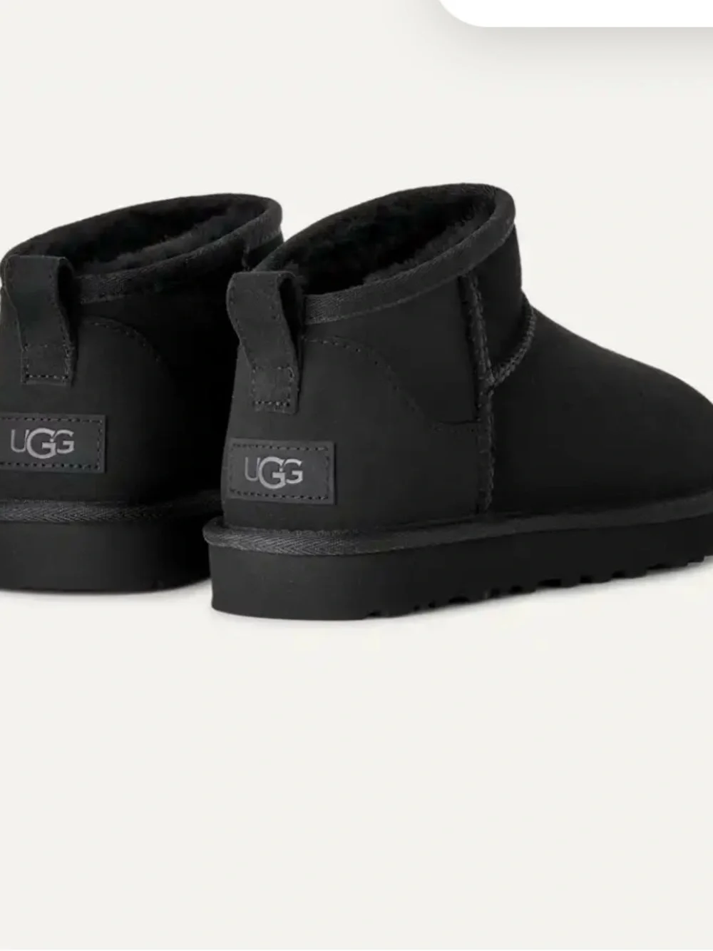 UGG Kids Classic Ultra Mini Boot - Black Size 2